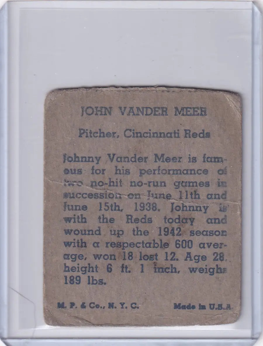 Baseball card of Johnny Vander Meer, Cincinnati Reds pitcher, from 1943 R302-01 set