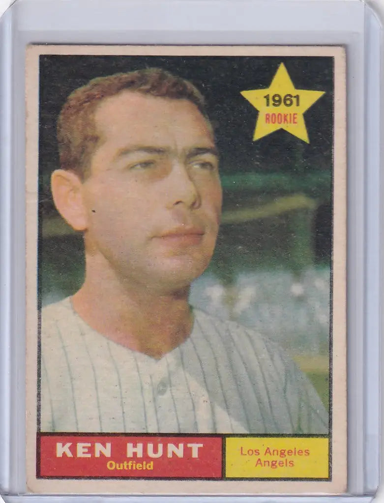 Baseball card of Ken Hunt from the 1961 Los Angeles Angels by Topps