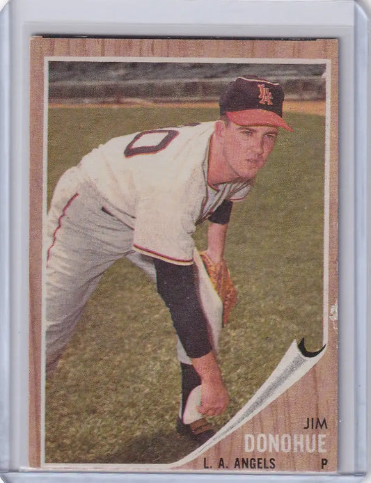 1962 Topps Jim Donohue baseball card of Los Angeles Angels pitcher in action