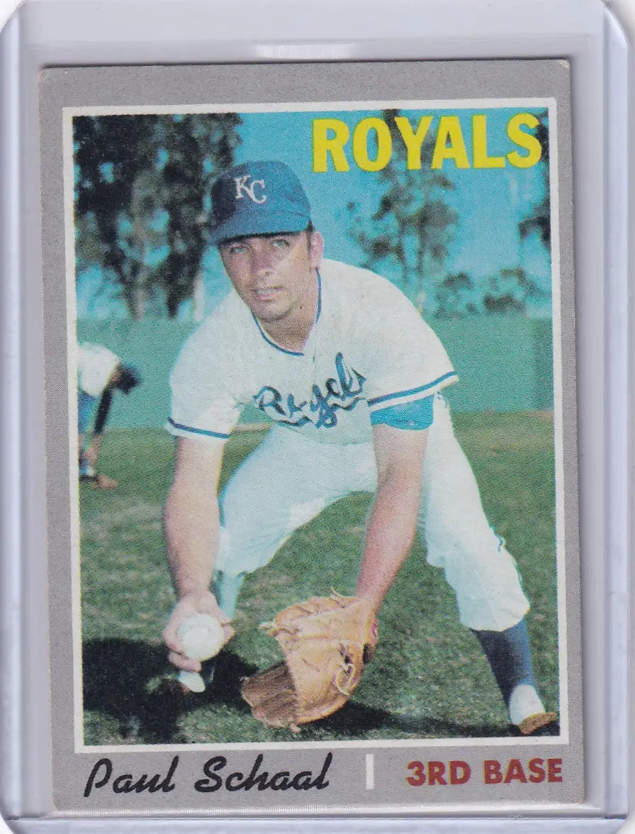 Baseball card of Paul Schaal in fielding pose for Kansas City Royals Topps Baseball