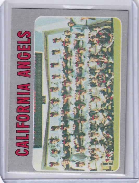 California Angels team photo on a 1970 Topps Baseball card #522 collectible