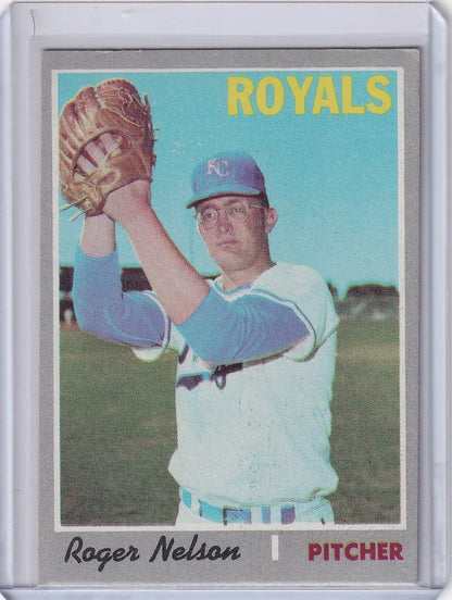 Baseball card of Roger Nelson in throwing stance for Kansas City Royals Topps Baseball