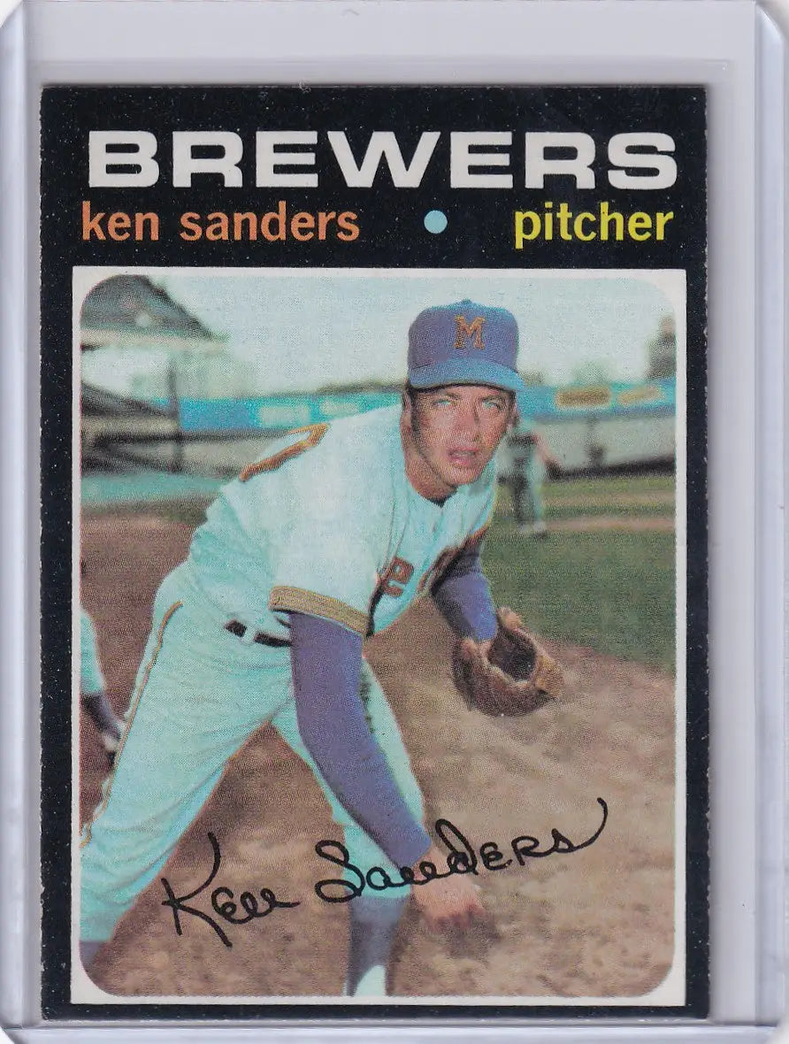 1971 Topps Baseball card of Ken Sanders in throwing stance for Milwaukee Brewers