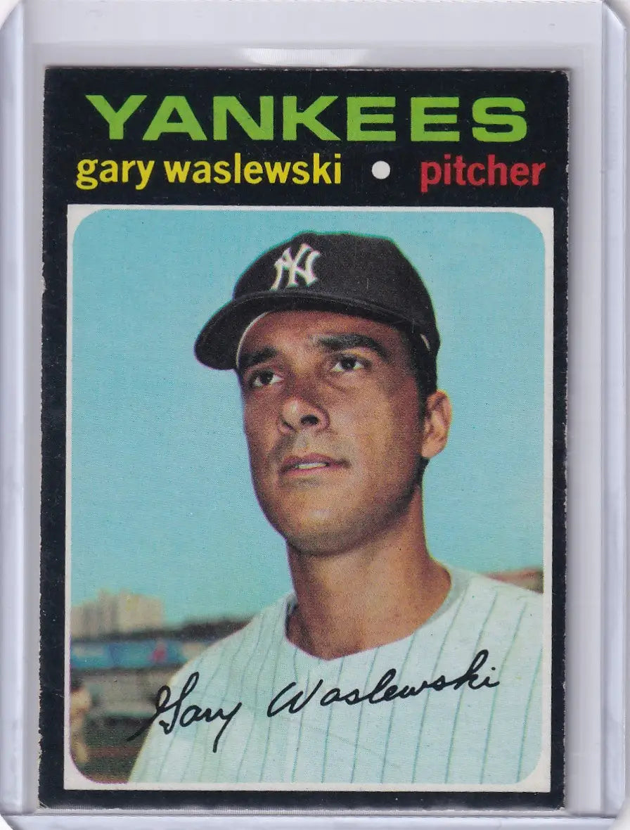 Baseball card of Gary Waslewski in New York Yankees uniform from Topps Baseball