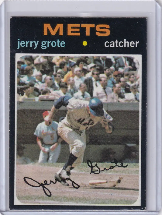 1971 Topps Baseball card of Jerry Grote, New York Mets catcher in action