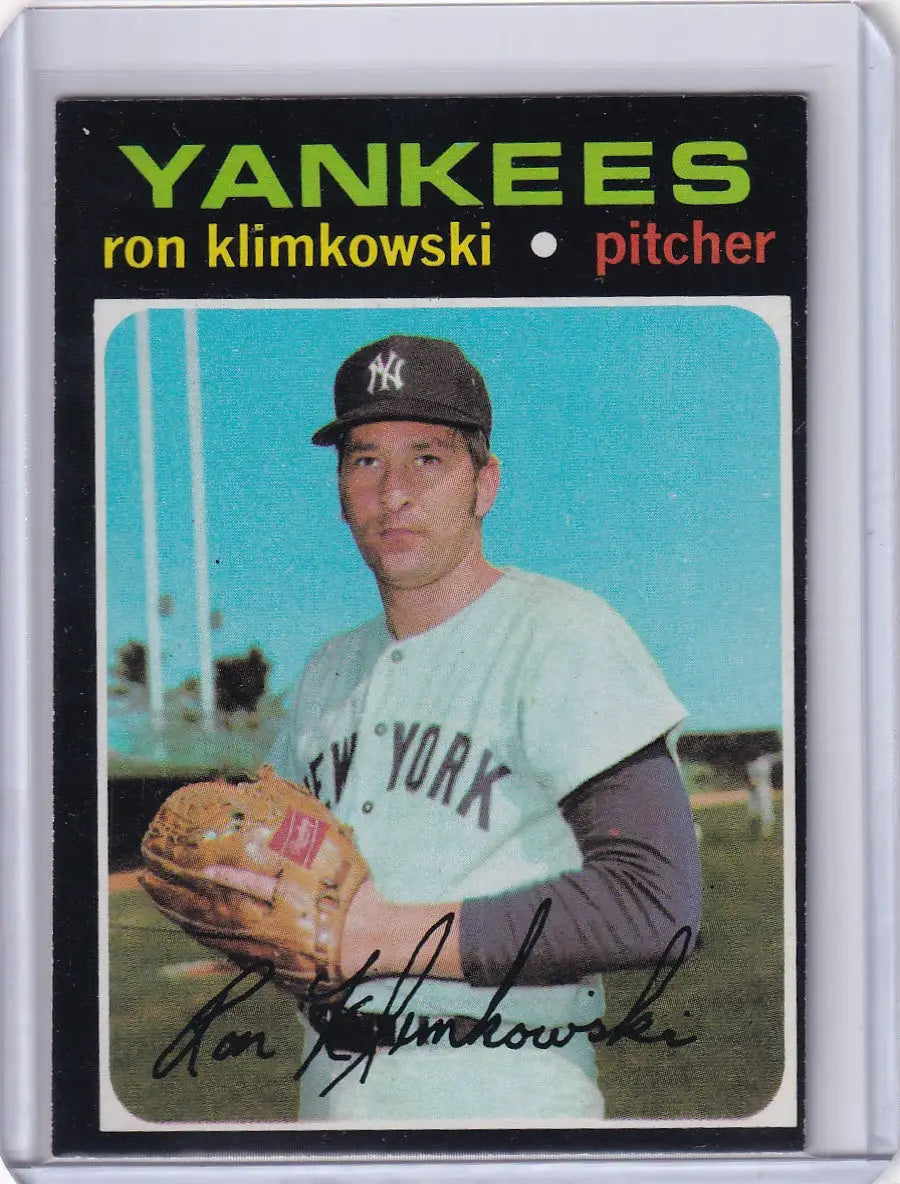 1971 Topps Baseball card of Ron Klimkowski, New York Yankees pitcher