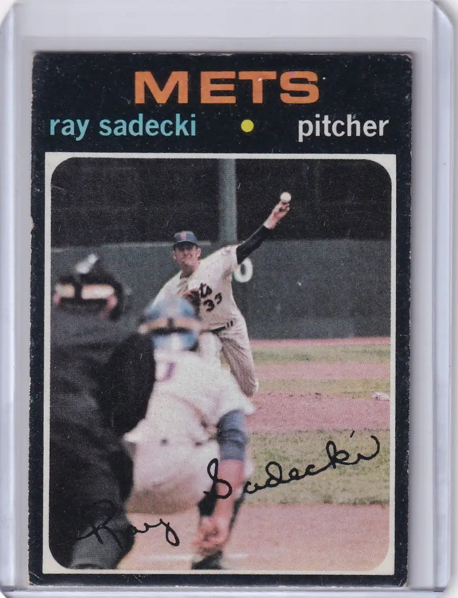 Baseball card of Ray Sadecki pitching for New York Mets from 1971 Topps Baseball