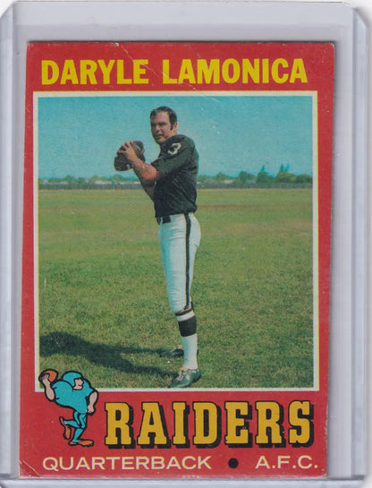 1971 Topps Football card of Daryle Lamonica, Oakland Raiders quarterback in action