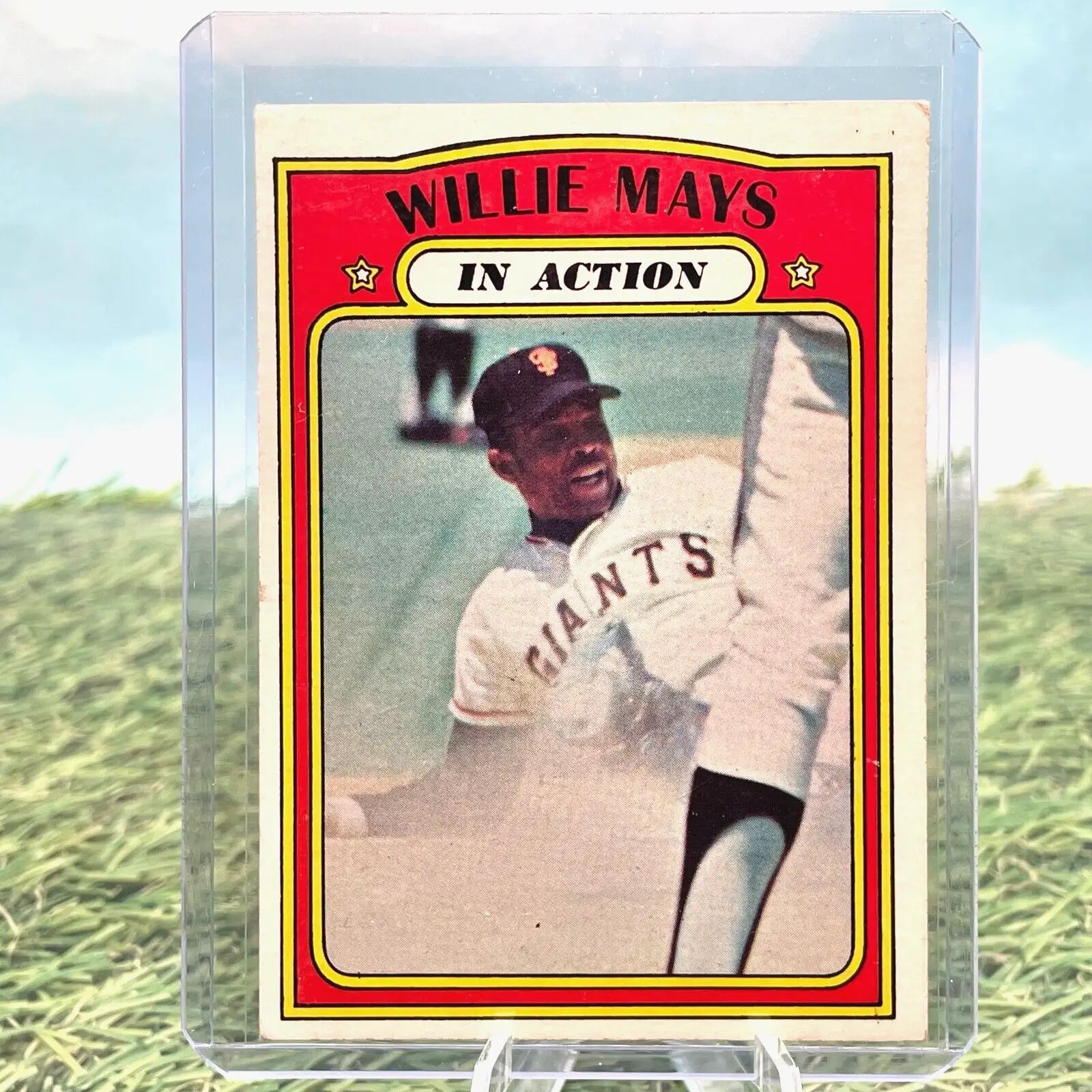 Willie Mays baseball card from 1972 Topps featuring the San Francisco Giants star in action