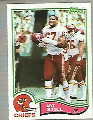 1982 Topps #124 Art Still Kansas City Chiefs NFL Football Card in good condition