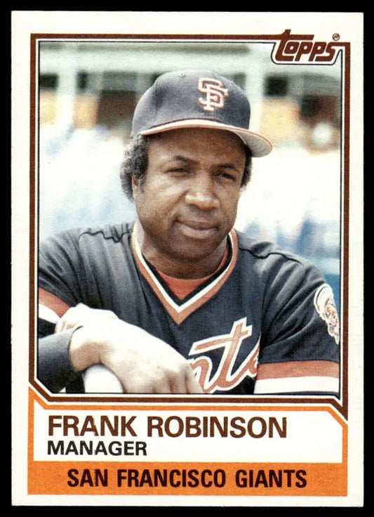 Vintage 1983 Topps #576 Frank Robinson San Francisco Giants Baseball Card in EX/NM condition