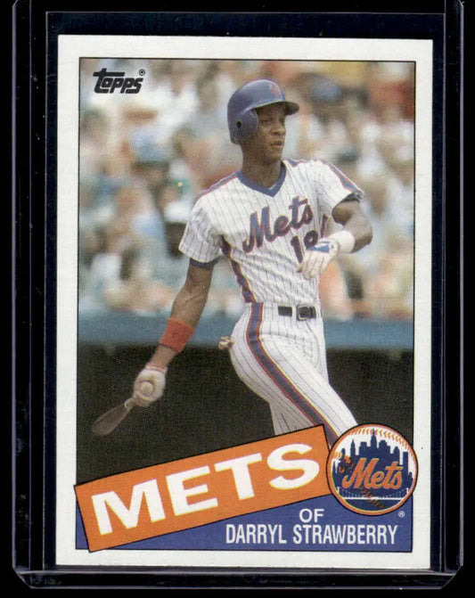 Darryl Strawberry baseball card featuring New York Mets outfielder in pinstriped uniform