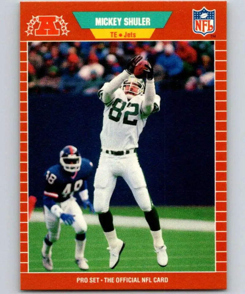 Mickey Shuler catching a pass on a 1989 Pro Set New York Jets Football Card