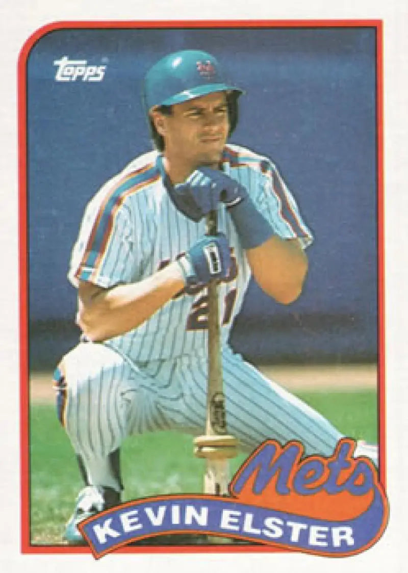 Kevin Elster kneeling with a bat on this 1989 Topps New York Mets Baseball Card