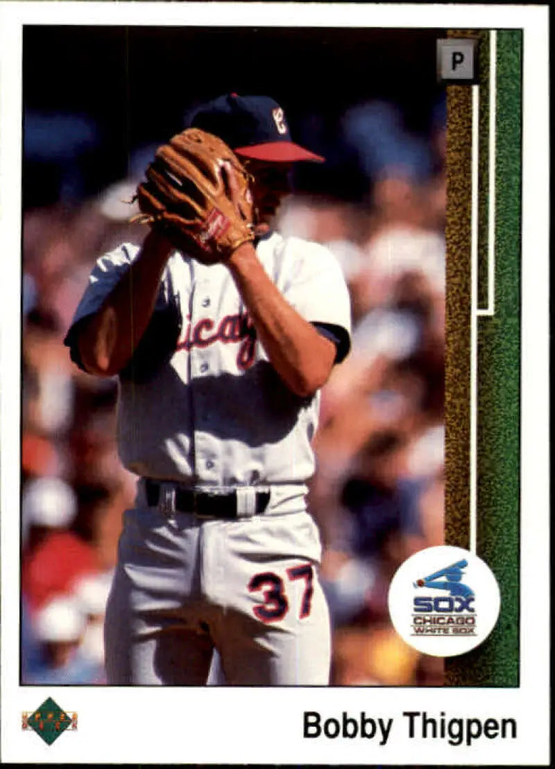 Bobby Thigpen in White Sox uniform ready to pitch on Upper Deck baseball card