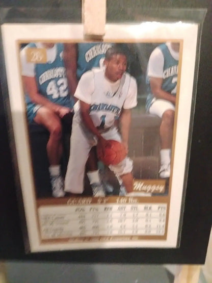 Tyrone Bogues Charlotte Hornets trading card 1990-91 SkyBox #26 Muggsy Bogues