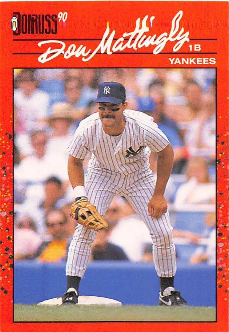 1990 Donruss baseball card of Don Mattingly in pinstripes for New York Yankees