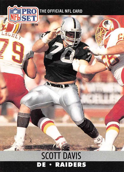 Scott Davis football card showcasing Los Angeles Raiders defensive move against Chiefs