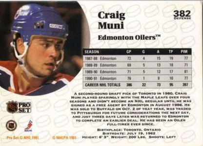 Edmonton Oilers Hockey trading card of Craig Muni with blue helmet from 1991-92 Pro Set