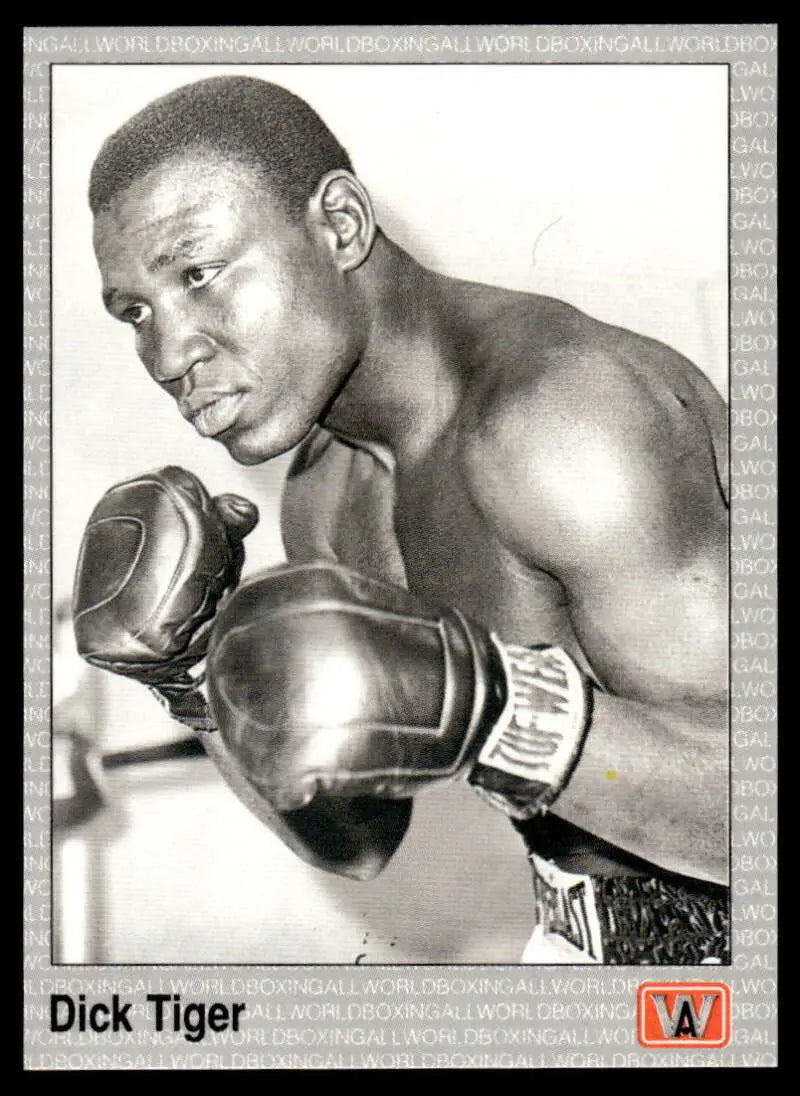 Black and white photo of Dick Tiger in fighting stance for boxing card NM-MT