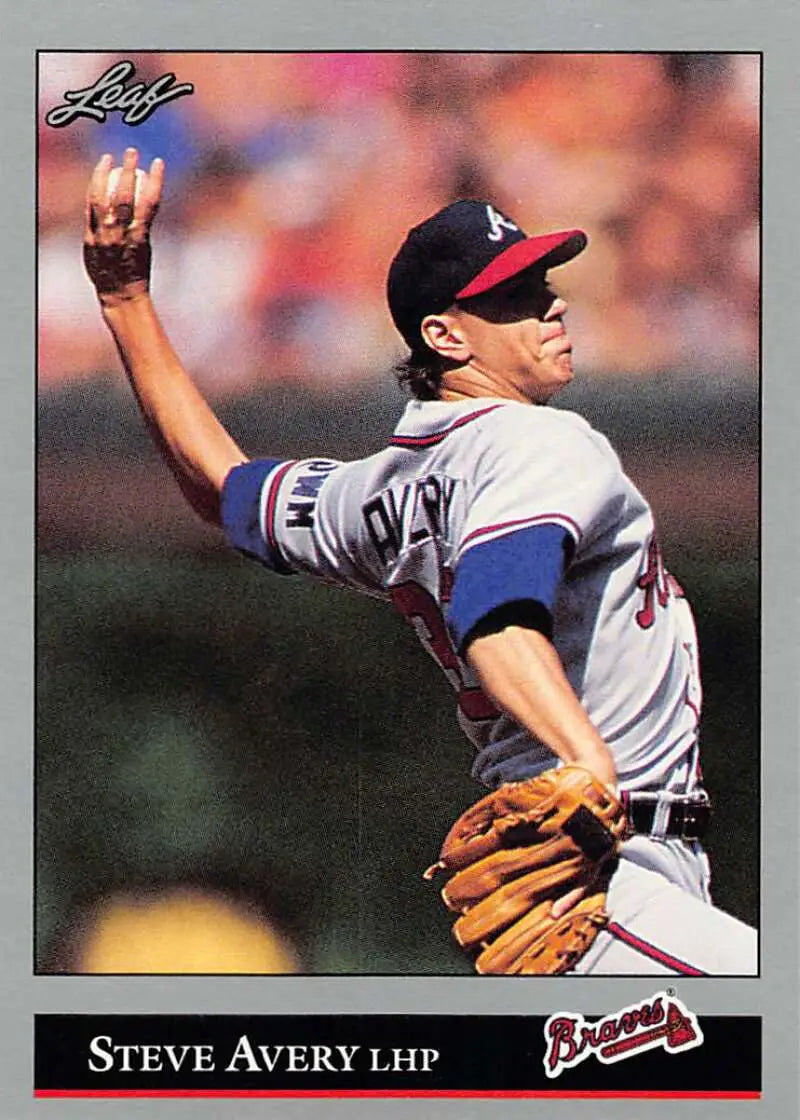 Steve Avery throwing a pitch in Atlanta Braves uniform on 1992 Leaf baseball card