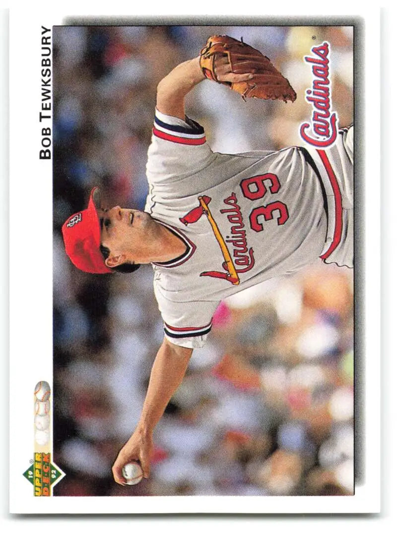 Baseball card of Bob Tewksbury, St. Louis Cardinals pitcher, 1992 Upper Deck #512