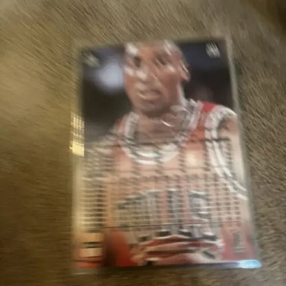 Scottie Pippen 1996 Flair Showcase Row 1 trading card in top loader for Chicago Bulls HOF