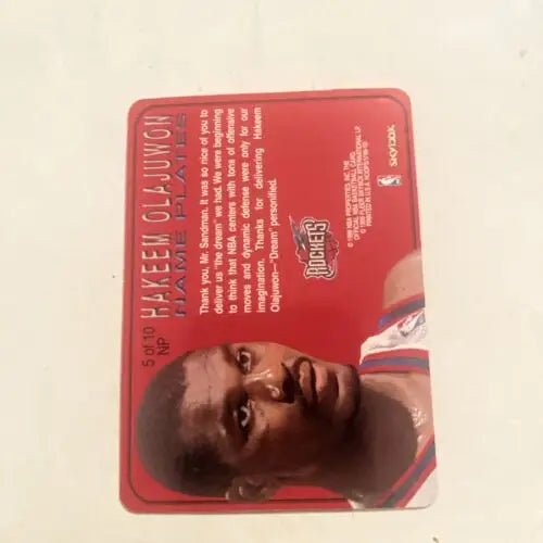 1999-00 Hoops 5NP Hakeem Olajuwon Name Plates HOF basketball card for collectors