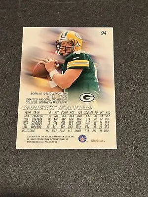 Brett Favre football card from 1999 SkyBox Premium, featuring the Green Bay Packers star