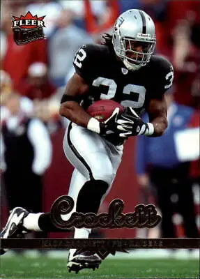 Zack Crockett in action for the Oakland Raiders on his 2006 Ultra football card