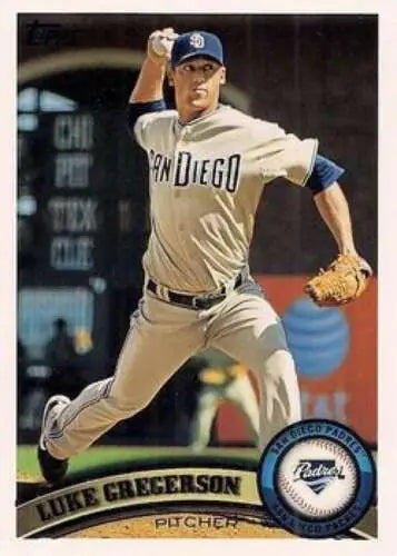 Luke Gregerson NMMT baseball card from 2011 Topps with original gloss, Padres ID 7373