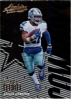 Ezekiel Elliott Dallas Cowboys 2018 Absolute #27 NFL Football Trading Card NM-MT