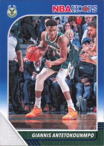 2019-20 Hoops Blue #102 Giannis Antetokounmpo Milwaukee Bucks NBA Card NM-MT