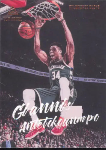 Giannis Antetokounmpo Luminance 2019-20 Panini Chronicles Bucks Card NM-MT