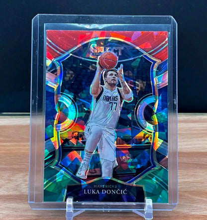 Luka Dončić basketball card showcasing 2020-21 Panini Select green cracked ice design