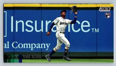 Kyle Lewis catching a baseball in 2020 Stadium Club #249 Lewis Oversized Widevision