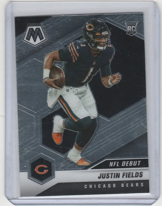 Justin Fields Chicago Bears running with the ball on 2021 Panini Mosaic trading card