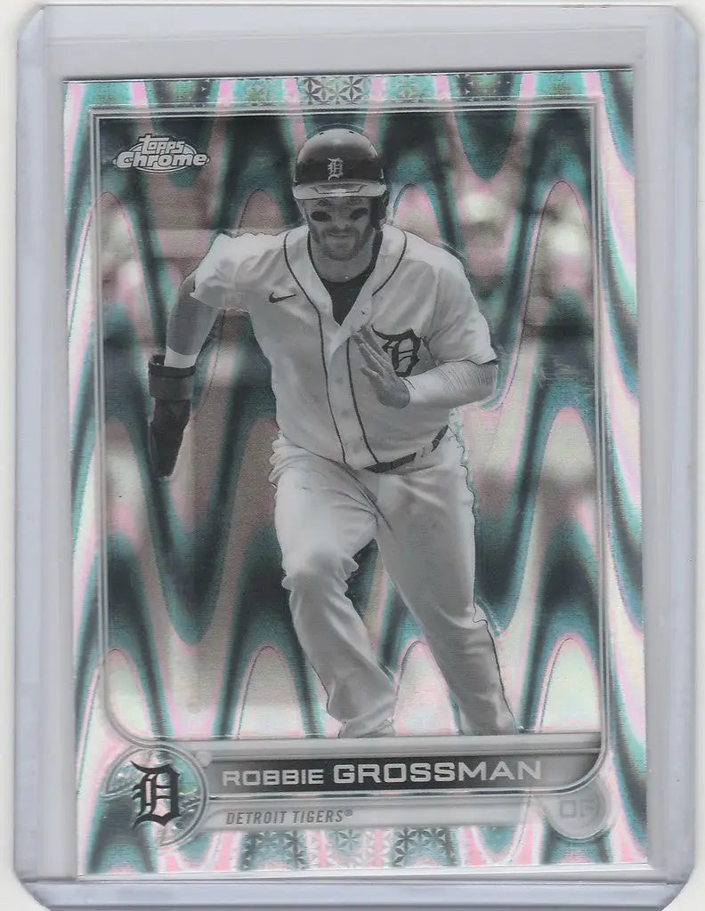 Baseball card of Robbie Grossman running for the Detroit Tigers in Topps Chrome Raywave