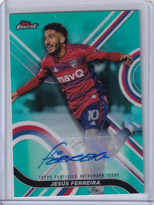 Signed Topps Finest Auto Aqua card of Jesús Ferreira in FC Dallas red jersey 10