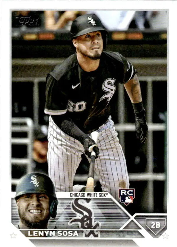 Chicago White Sox baseball card of Lenyn Sosa in black and white pinstriped uniform