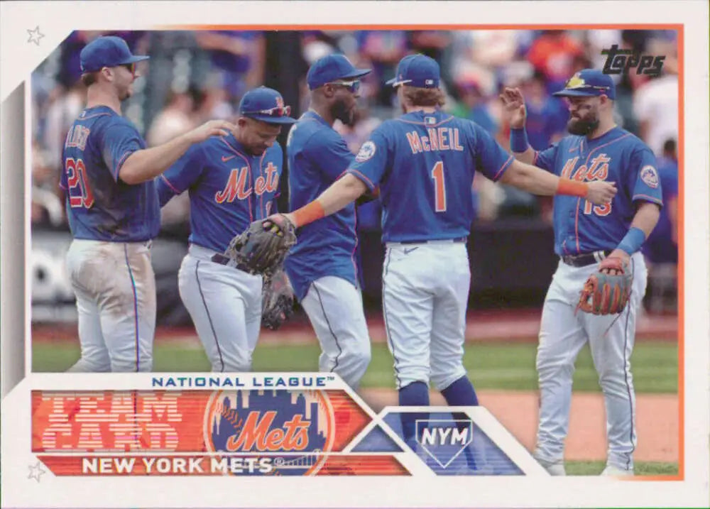 New York Mets team card featuring players in blue uniforms on the field