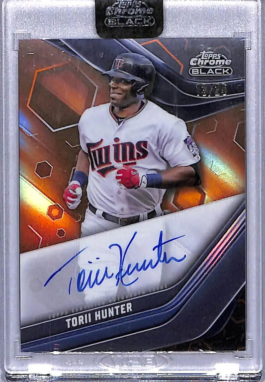 Baseball trading card of Torii Hunter in Topps Chrome Black Orange with autograph