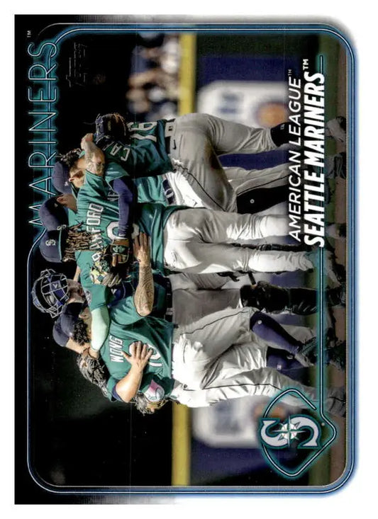 Baseball card featuring Seattle Mariners players celebrating on the field in NM-MT condition