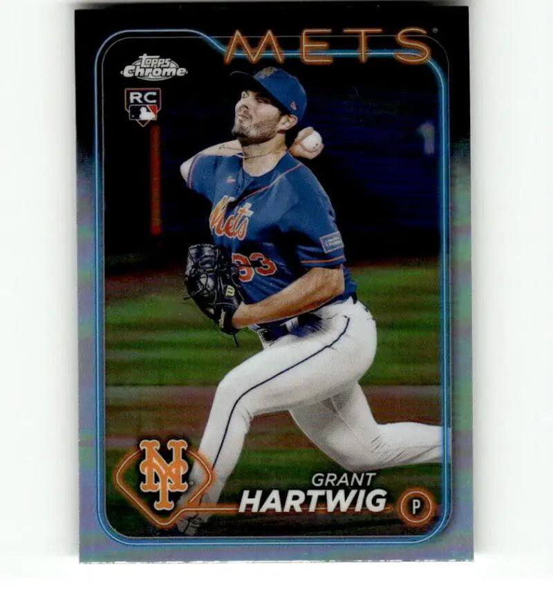 Chrome-finish Topps Chrome Refractor card of Grant Hartwig pitching for New York Mets