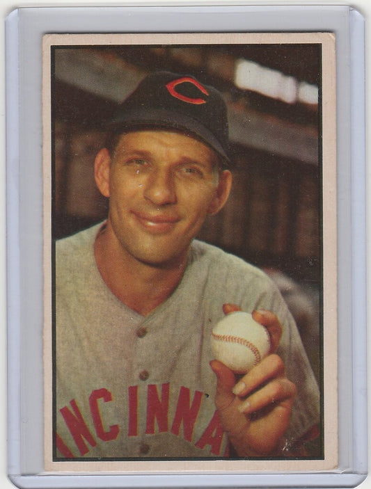 Baseball card of Harry Perkowski Cincinnati Reds smiling with a baseball in hand