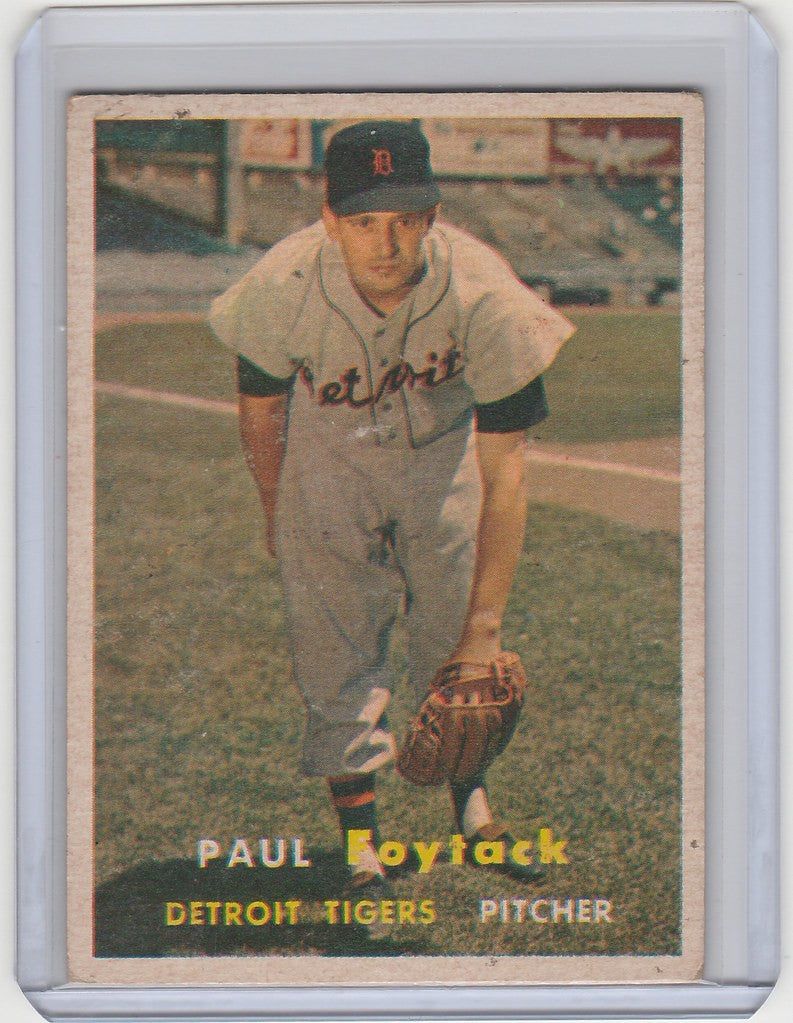 Vintage baseball card of Paul Foytack in Detroit Tigers EXMT uniform