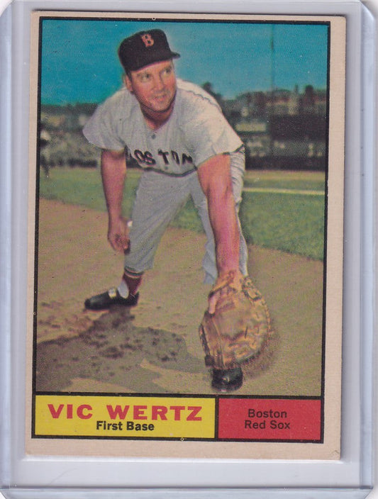 Baseball card of Vic Wertz in fielding stance for Boston Red Sox collectors