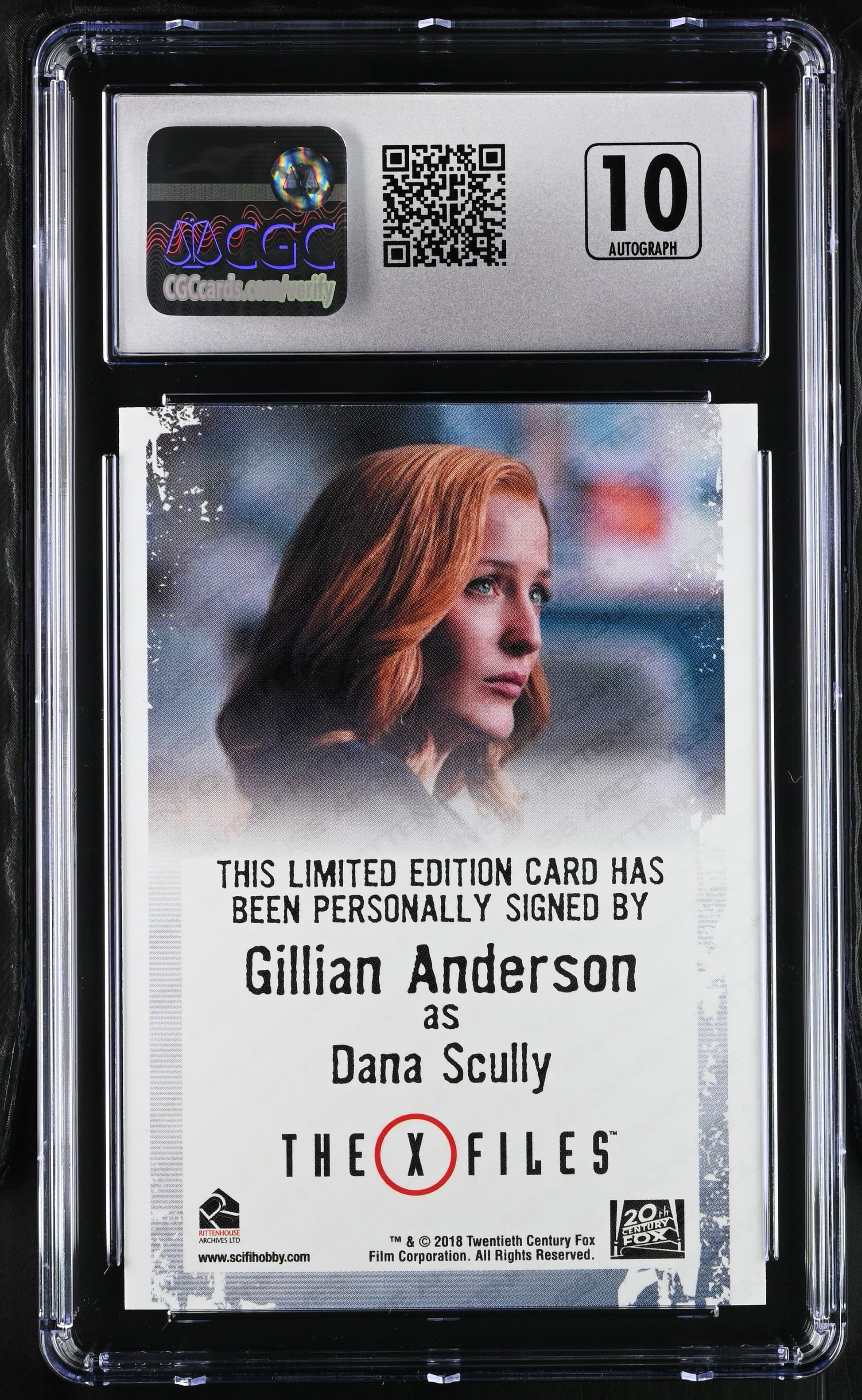 Autographed trading card of Gillian Anderson as Dana Scully in protective case