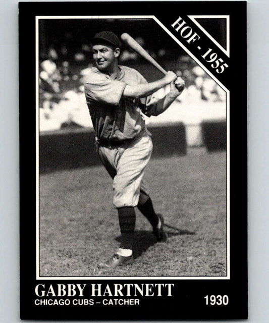 Black and white baseball card of Gabby Hartnett in batting stance, Chicago Cubs 1930