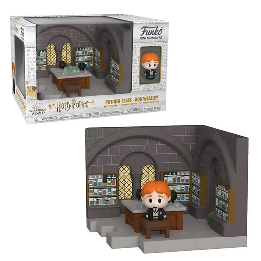 Funko Mini Moments Harry Potter Potions Class-Ron Weasley diorama with desk and figure